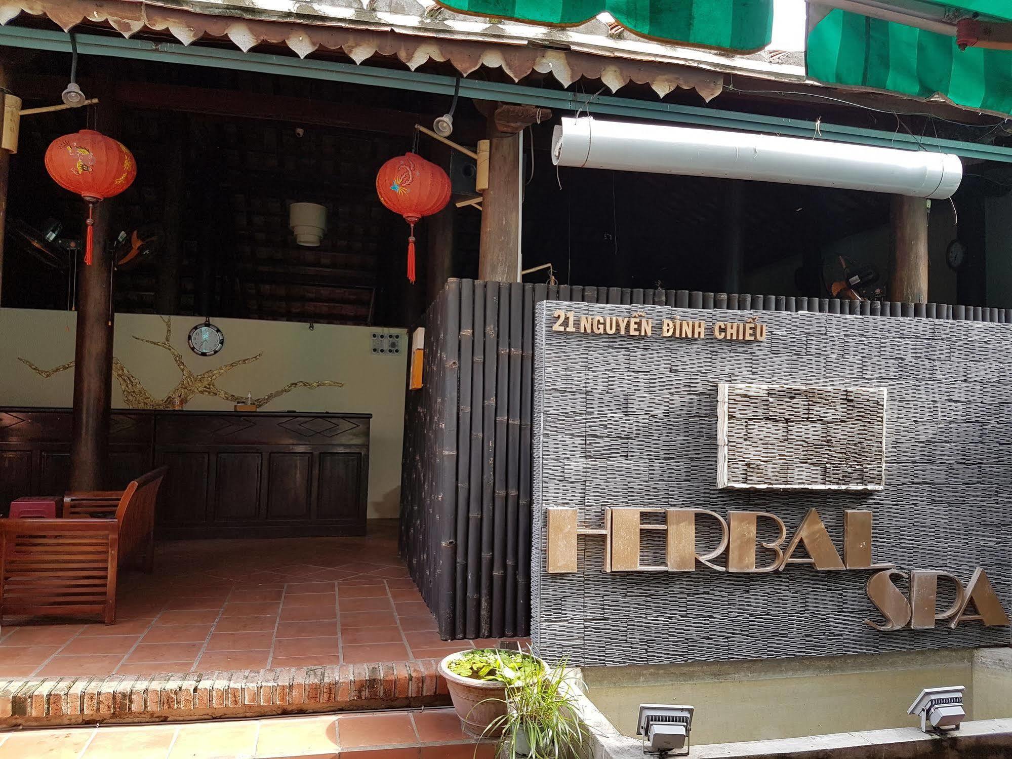 Herbal Hotel & Spa Фан Тиет Екстериор снимка